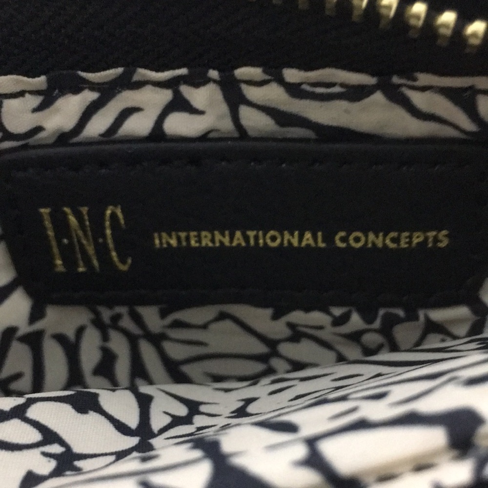 I.N.C International Concepts Convertible Crossbody - Picture 7 of 9